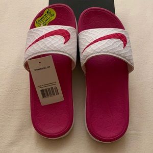 Brand new Women’s Benassi Solarsoft Slide 2.